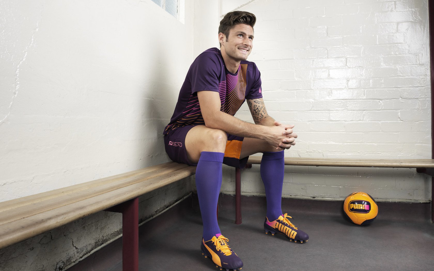 北京鸭侧翼球员提升命中率打破得分僵局,北京鸭的羽毛