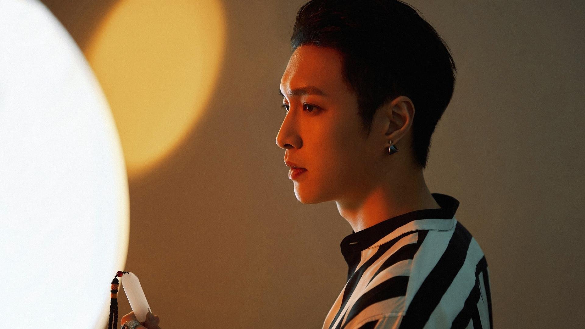 凯莉·麦基翁展现新一代仰泳冠军风范，凯丽-麦基昂